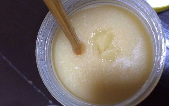 真蜂蜜會結(jié)晶嗎？結(jié)晶是蜂蜜的特性，所有自然成熟蜜都能結(jié)晶！