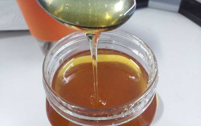 蜂蜜快速止咳有效嗎？有一定的效果，實際上很多止咳藥都有蜂蜜！