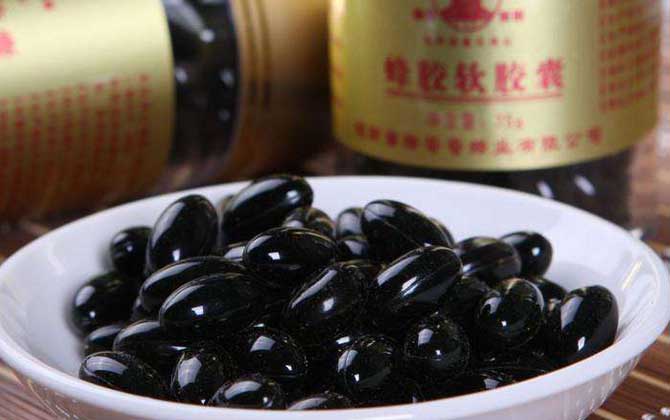 蜂膠軟膠囊能降血糖嗎？